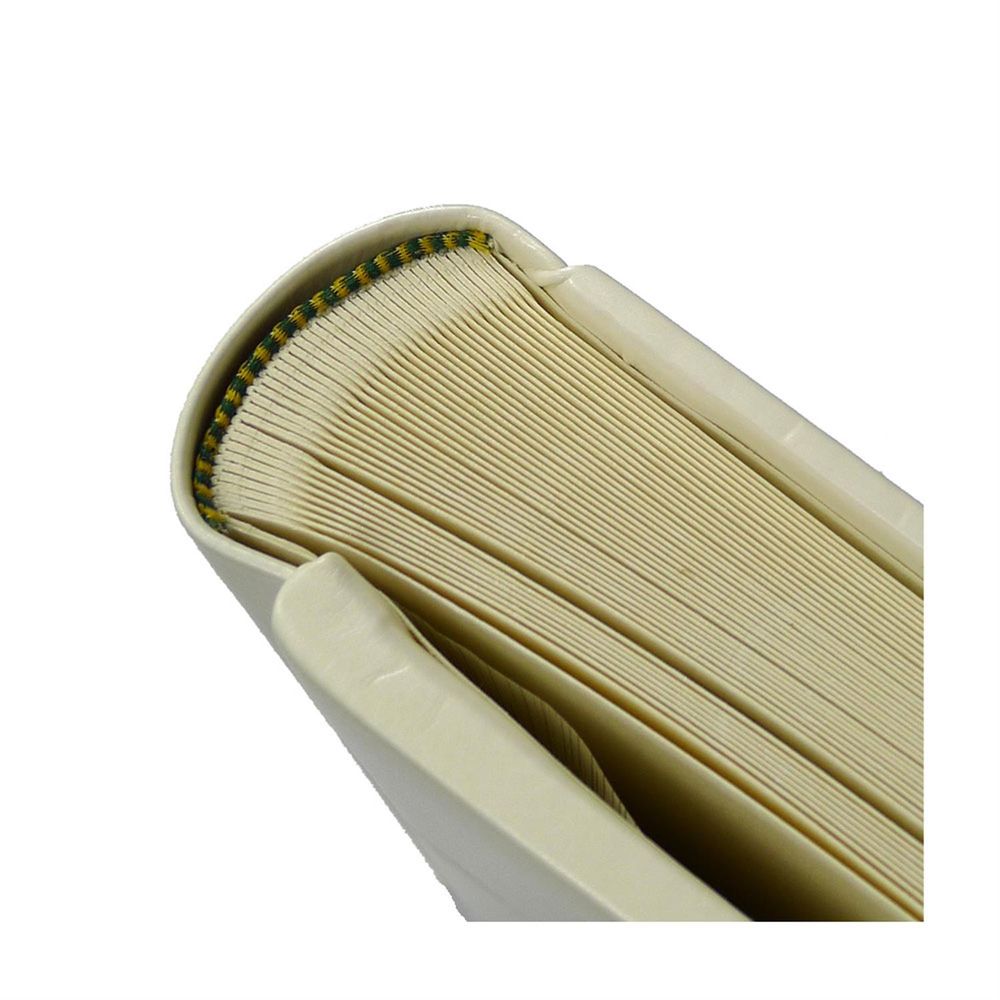 Matrimonio Traditional Cream Wedding Photo Album - 12.5 Inch Square Overall