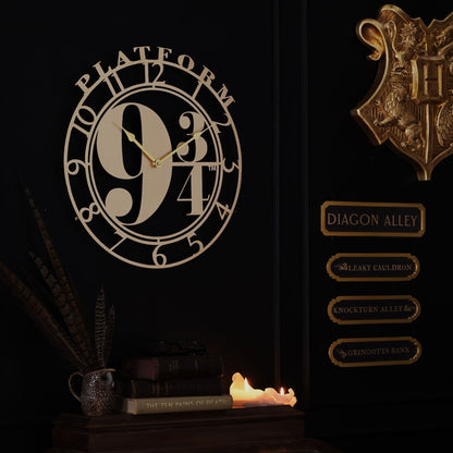 Harry Potter Clock | Platform 9 3/4 | 45 x 42.5 x 2.5cm