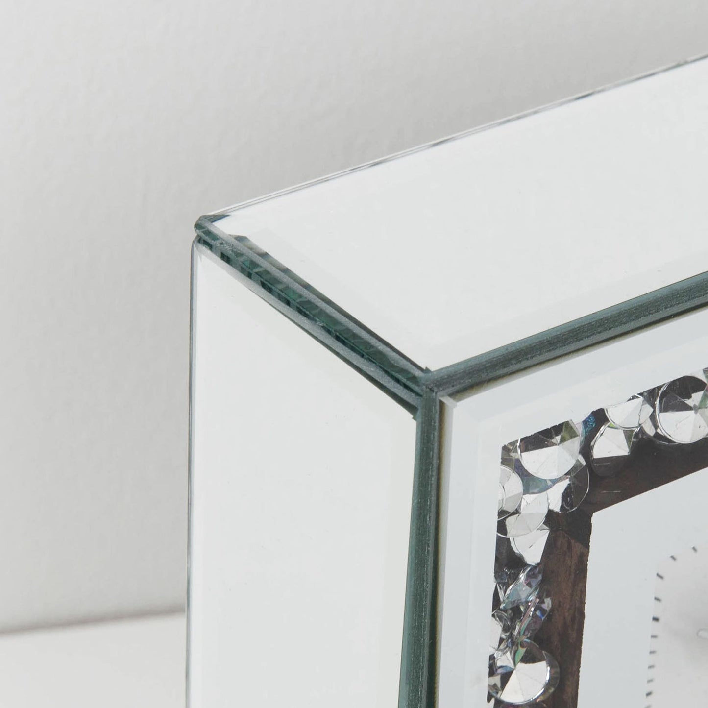 Hestia Crystal Border Mantel Clock 15cm