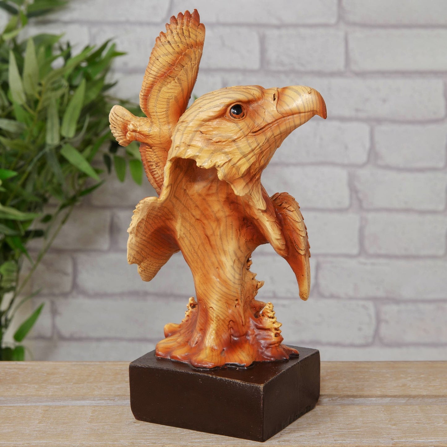 Naturecraft Eagles Wood Effect Resin Figurine