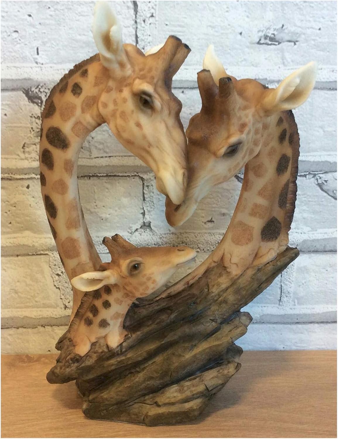 family of giraffes