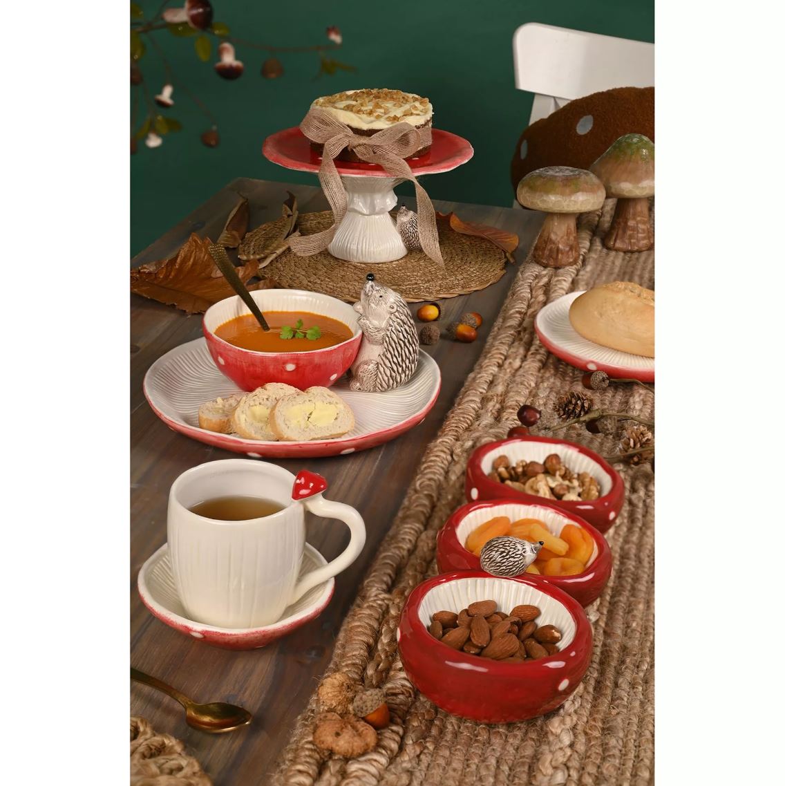 Table of full autumnal crockery