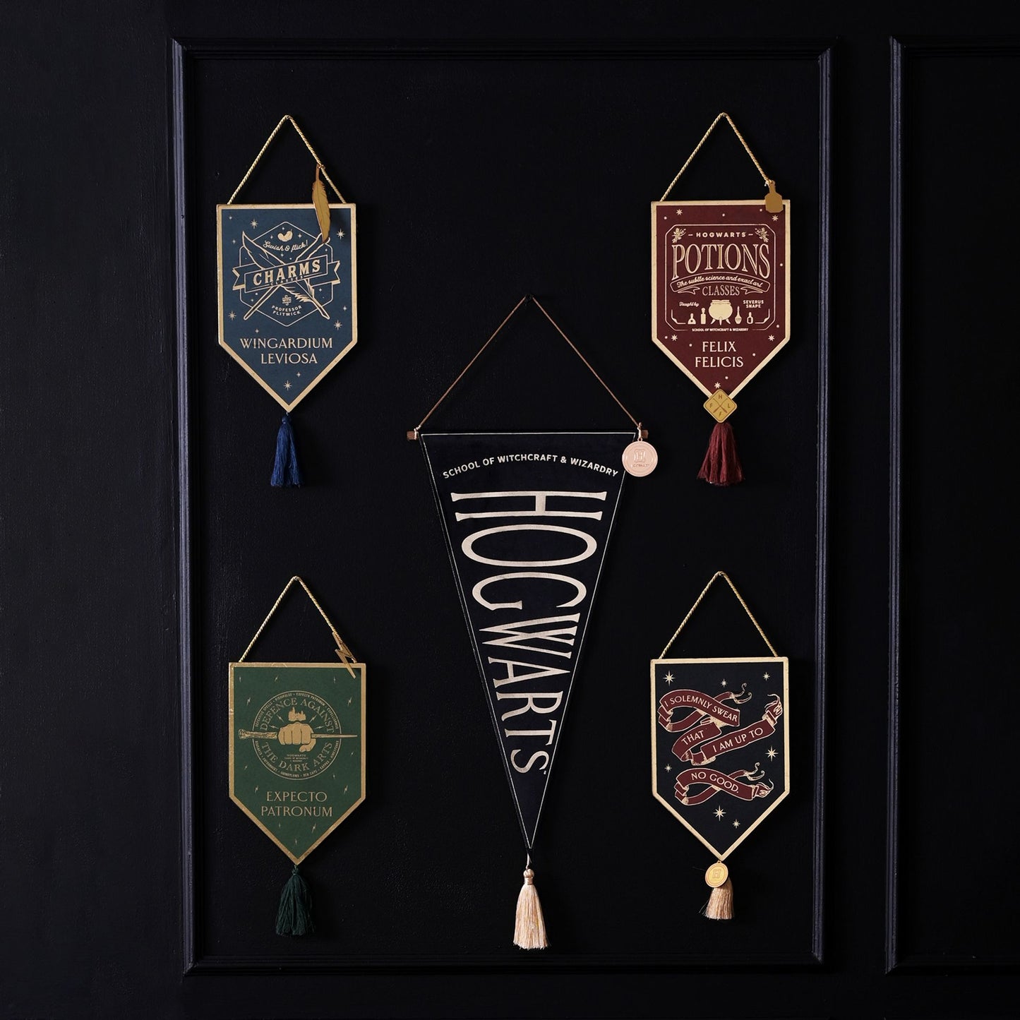 Harry Potter Alumni I Solemnly Swear Wall Pendent