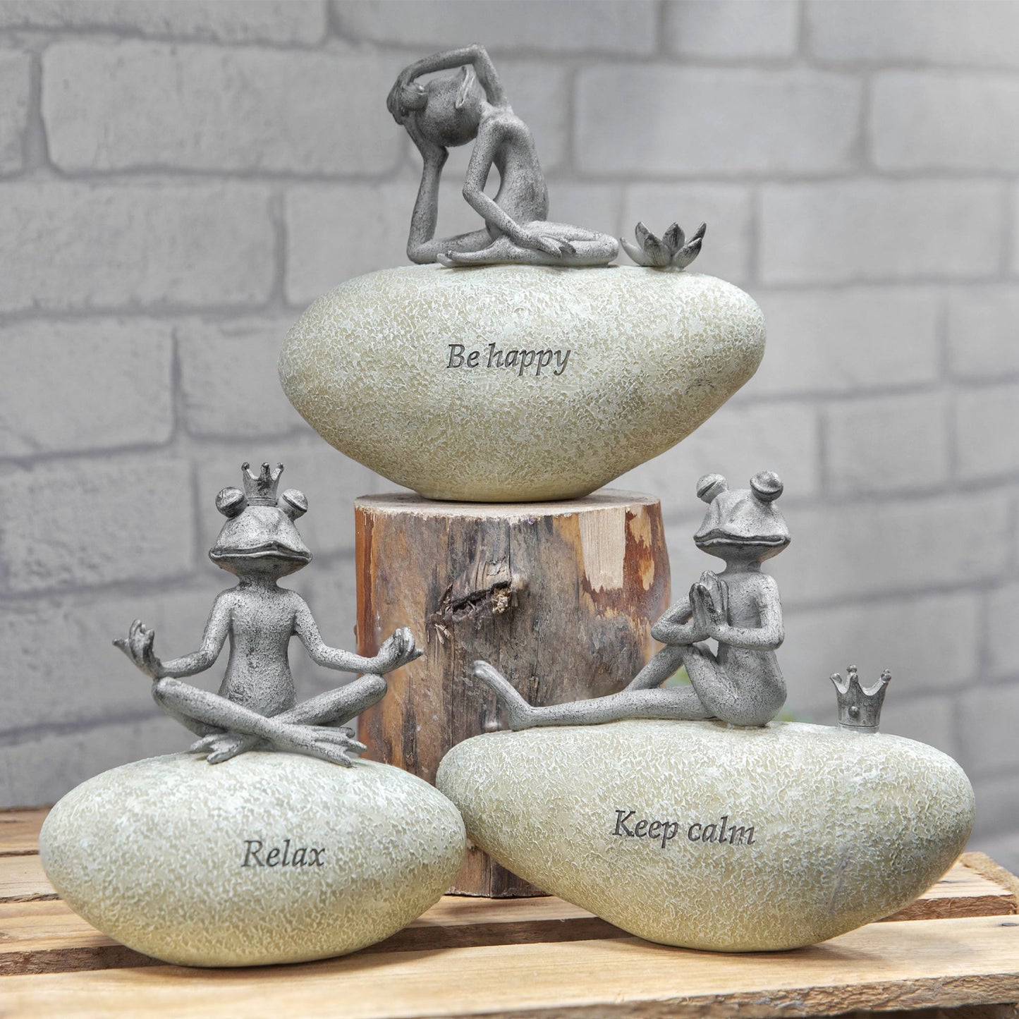 Country Living Frog on Stone Garden Ornament 15.5cm | Keep Calm