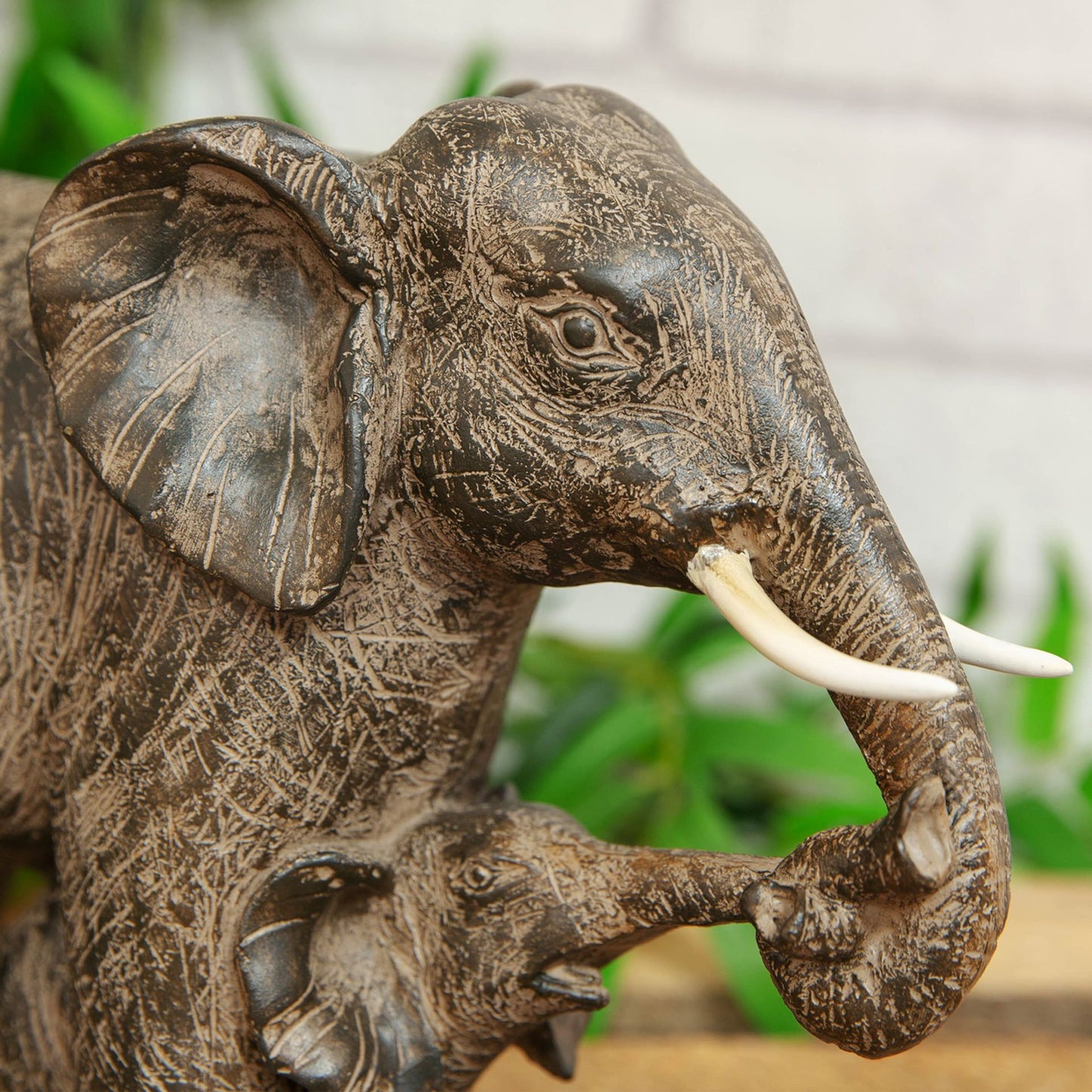 Naturecraft Mother and Baby Elephant Carved Effect Resin Figurine