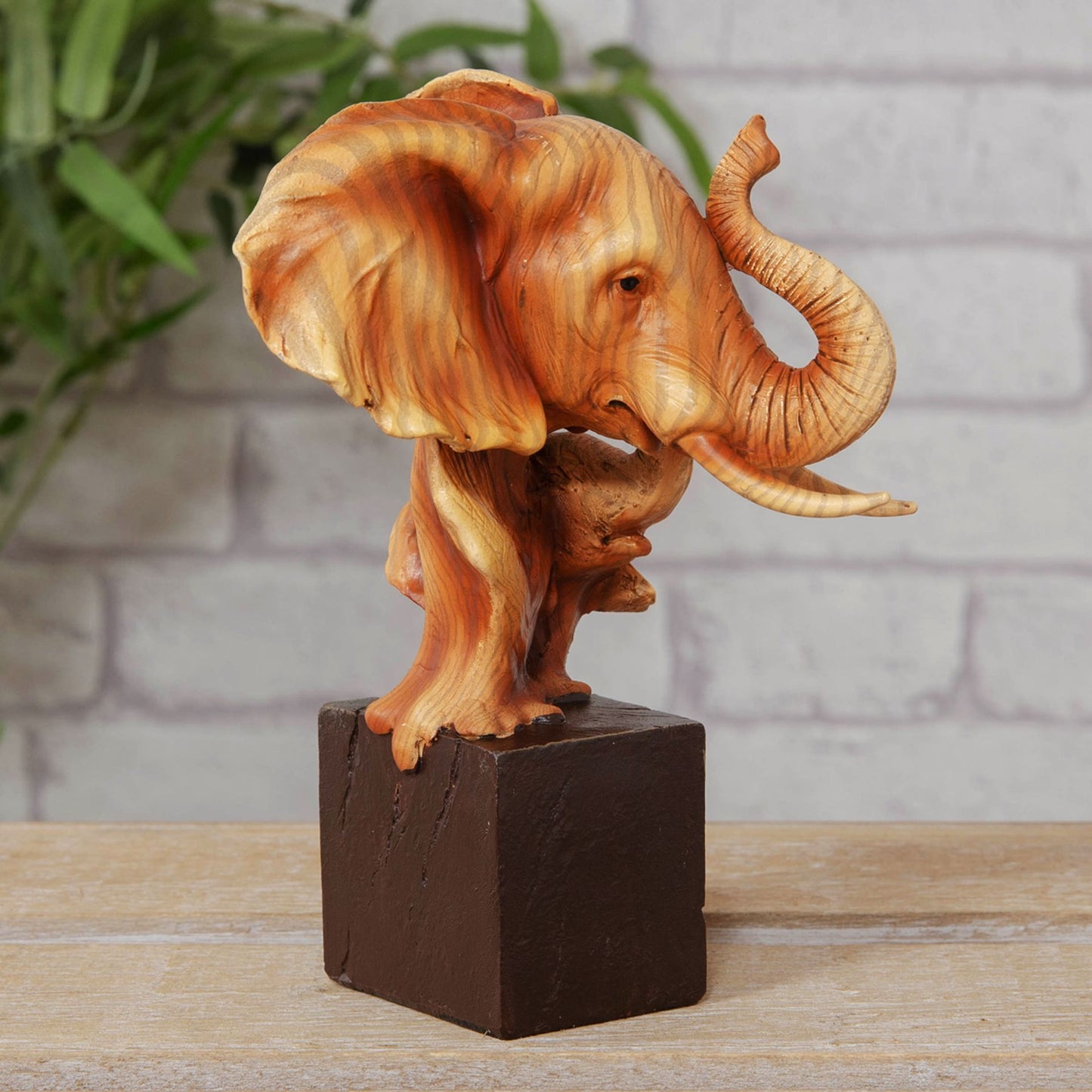 Naturecraft Small Elephant Heads Wood Effect Resin Figurine On Base